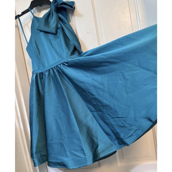 NWT Mac Duggal Teal Halter High Neck Shoulder Bow Mini Dress 20710 Size 2 - Picture 4 of 16